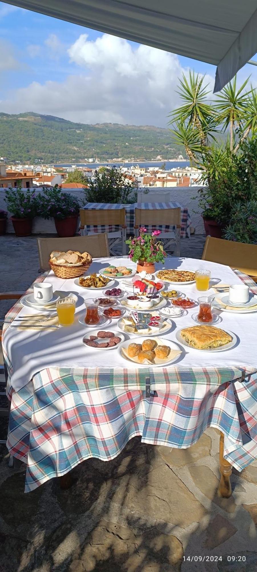 Odysseas Hotel Samos 외부 사진
